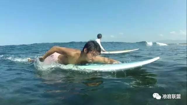 向海发展看阳江——沿海行 | 看儒洞:着力打造“蓝色粮仓” 以“红色引擎”推进三产融合发展