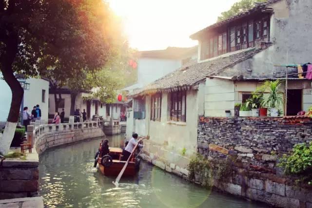 找到旅店窃贼